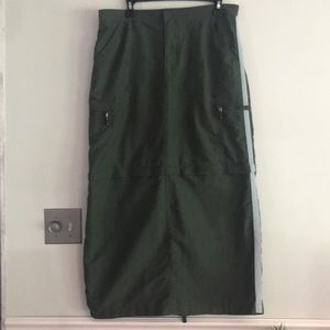 G.H. Bass & CO.  Athletic/Hiking skirt. Size 14